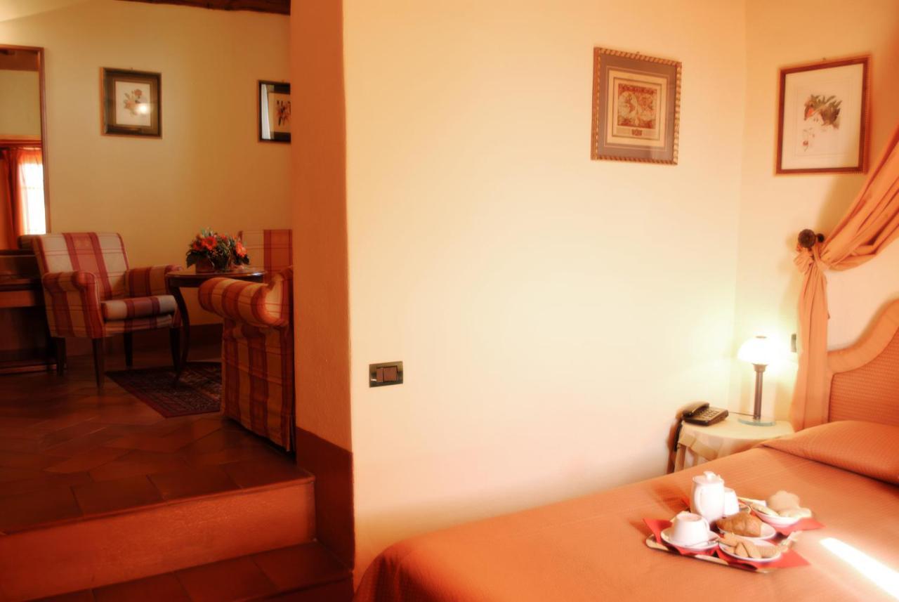 Hotel Relais Il Chiostro Di Pienza Camera foto